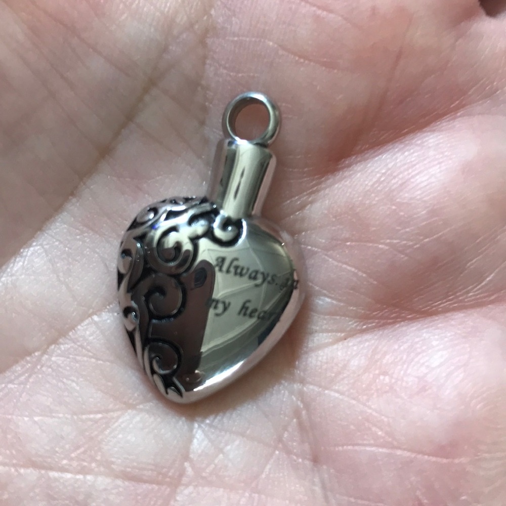 Vintage always in my heart SS pendent